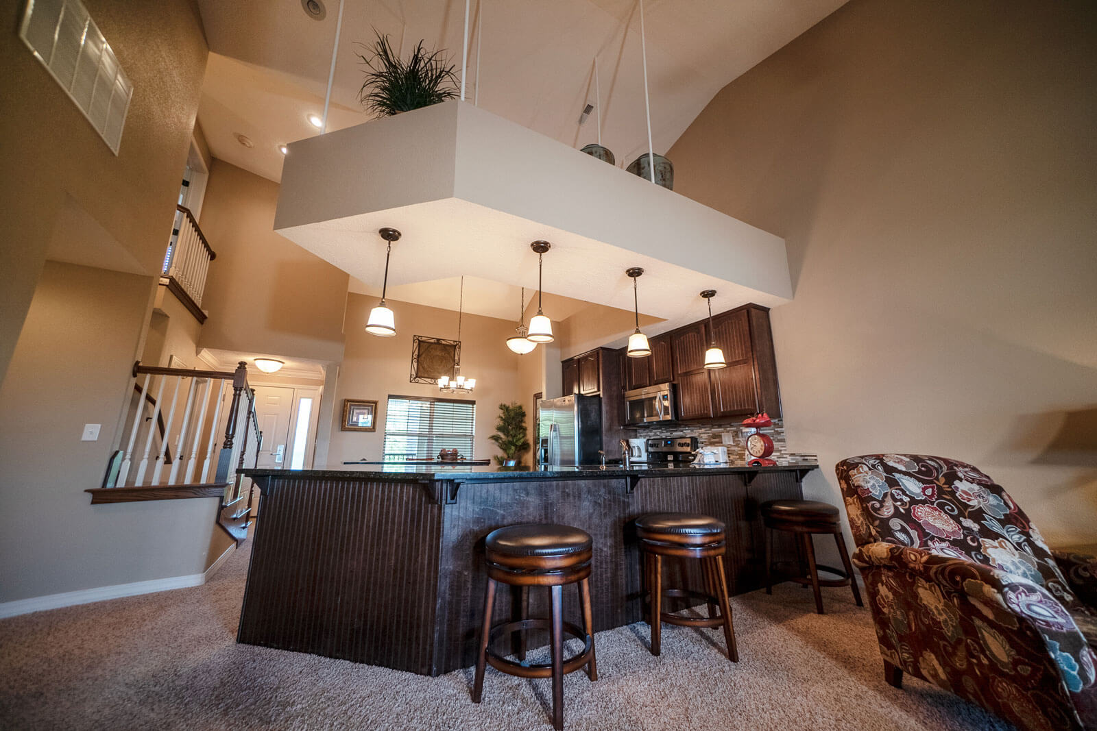 3 bedroom lakeview condo